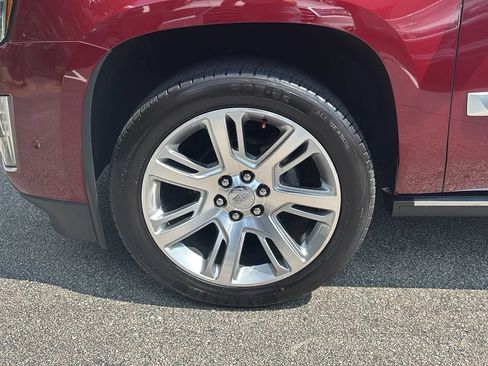 Used 2018 Cadillac Escalade Premium Luxury AWD/4WD image 27