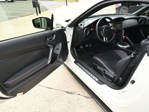 Used 2014 Subaru BRZ Limited image 15