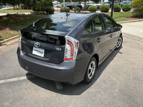 Used 2014 Toyota Prius Four FWD image 10