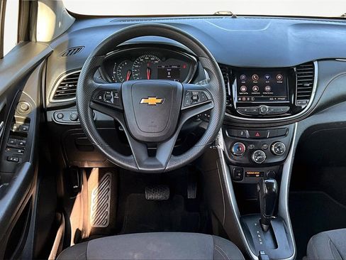 Used 2020 Chevrolet Trax LS w/ Tint and Cruise Package image 5