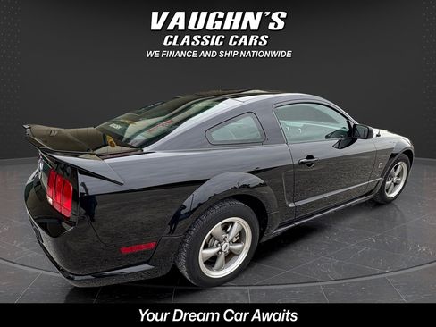 Used 2005 Ford Mustang GT image 6