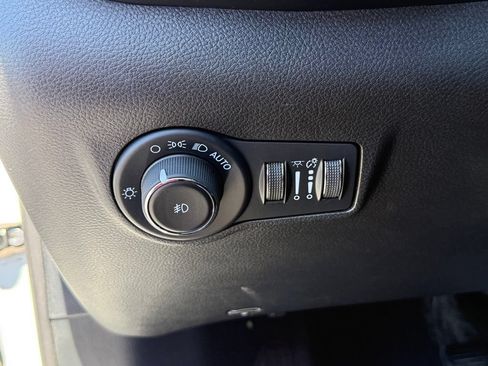Used 2024 Jeep Compass Limited AWD/4WD image 23