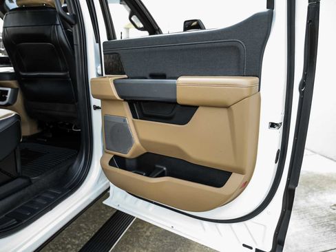 Used 2023 Ford F350 Lariat w/ FX4 Off-Road Package image 44