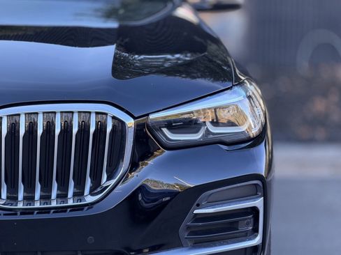 Used 2022 BMW X5 sDrive40i w/ Parking Assistance Package image 5