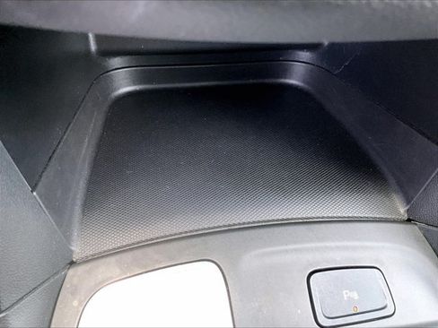 Used 2022 Chevrolet Equinox LT FWD image 23