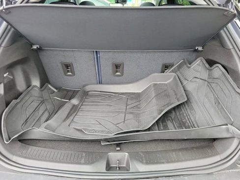 Used 2023 Chevrolet Bolt EUV Premier w/ Sun & Sound Package FWD image 6