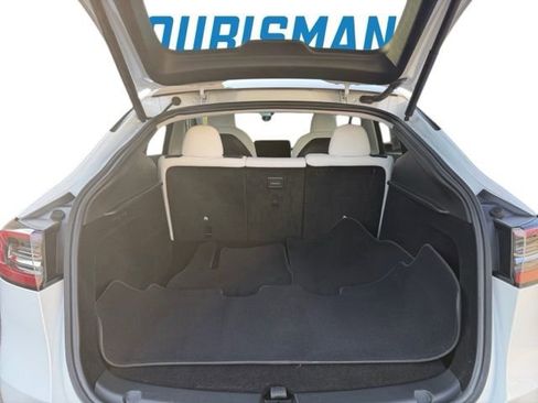 Used 2023 Tesla Model Y Long Range image 13