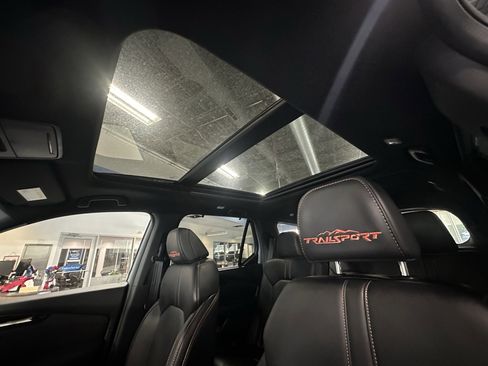 Used 2025 Honda Pilot TrailSport image 18
