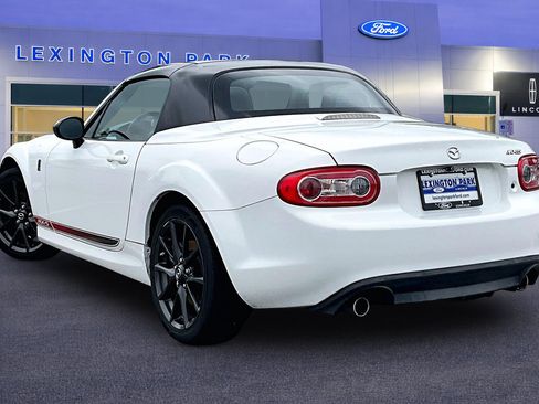 Used 2014 MAZDA MX-5 Miata Club RWD image 4