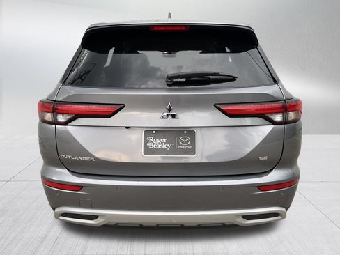 Used 2024 Mitsubishi Outlander SE FWD image 7