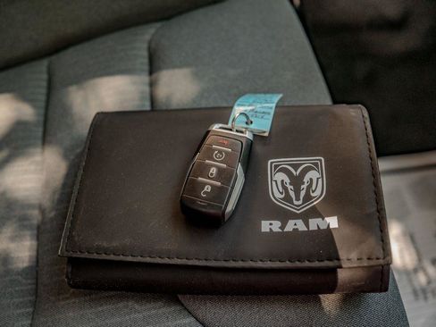 Used 2019 RAM 1500 Big Horn AWD/4WD image 22