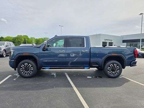 New 2026 GMC Sierra 2500 Denali Ultimate w/ Snow Plow Prep/Camper Package AWD/4WD image 7