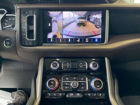 Used 2021 GMC Yukon Denali w/ Denali Premium Package image 26
