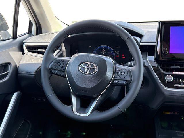 New 2026 Toyota Corolla Cross LE w/ Moonroof Package FWD image 15