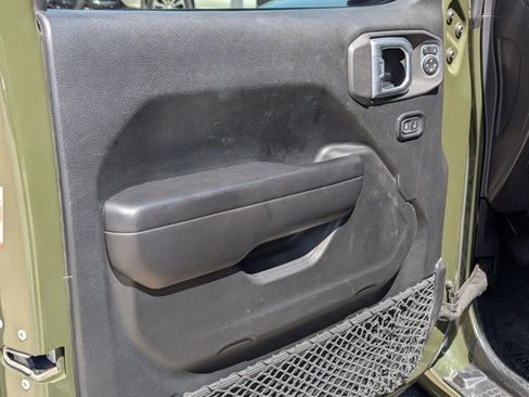 Used 2021 Jeep Wrangler Unlimited Rubicon AWD/4WD image 33