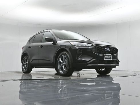 Used 2025 Ford Escape ST-Line image 47