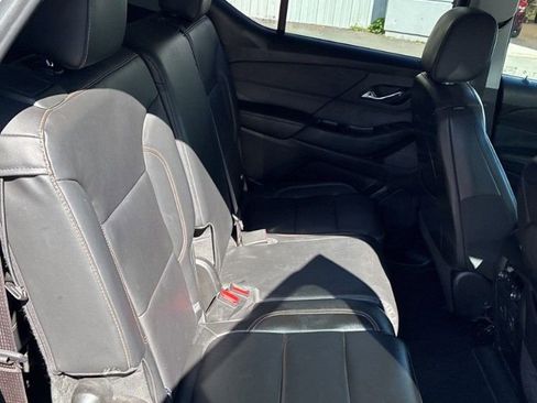 Used 2021 Chevrolet Traverse LT w/ LT Premium Package AWD/4WD image 9