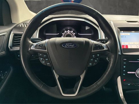 Used 2017 Ford Edge Titanium FWD image 31