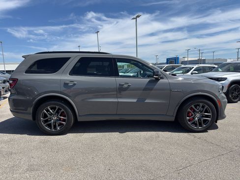 Used 2024 Dodge Durango R/T AWD/4WD image 4
