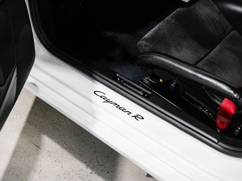 Used 2012 Porsche Cayman R image 22