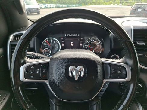 Used 2022 RAM 1500 Big Horn AWD/4WD image 18