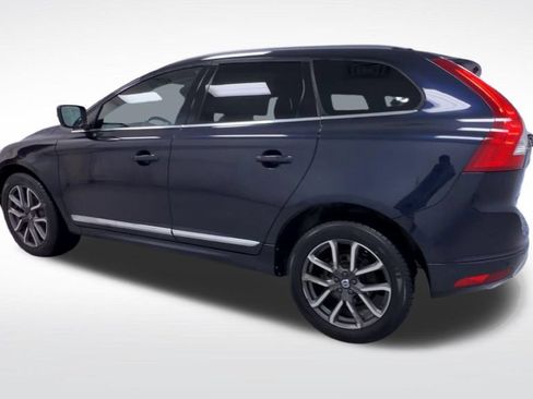 Used 2017 Volvo XC60 T6 Dynamic w/ Preferred Option Package AWD/4WD image 6