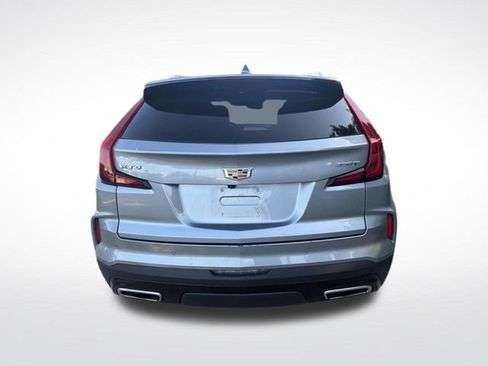 Used 2025 Cadillac XT4 Premium Luxury FWD image 5