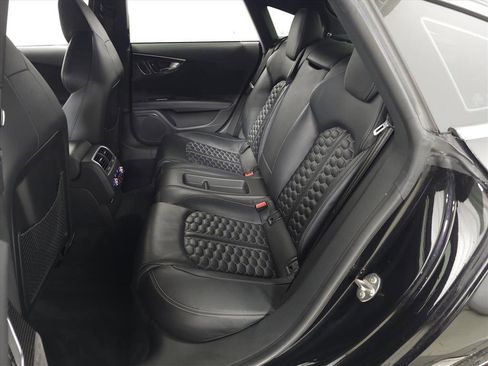 Used 2016 Audi RS 7 Prestige image 31