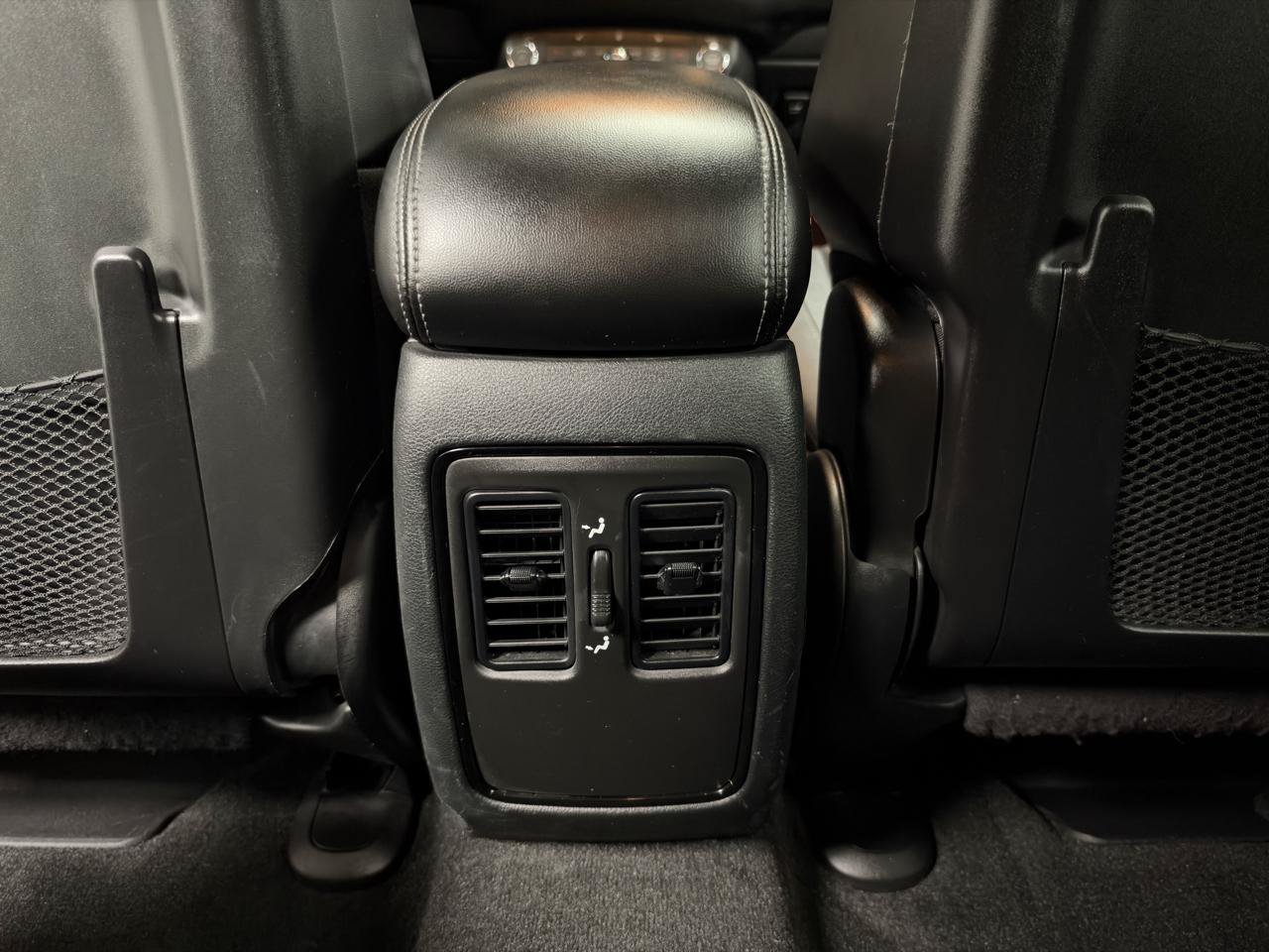Used 2022 Dodge Durango GT w/ Blacktop Package AWD/4WD image 32