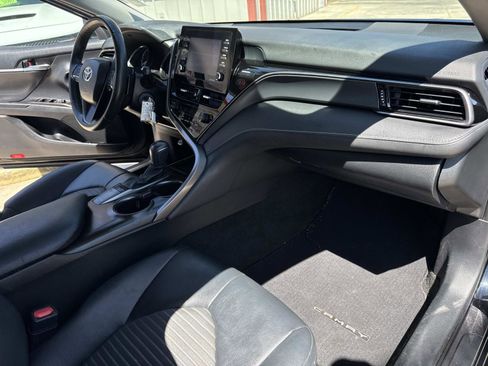 Used 2023 Toyota Camry SE FWD image 12