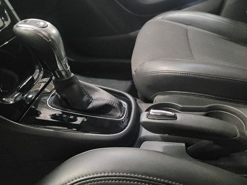 Used 2022 Buick Encore Preferred w/ Safety Package AWD/4WD image 26