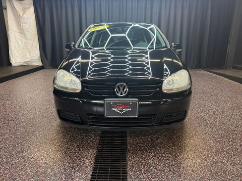 Used 2009 Volkswagen Rabbit S FWD image 2