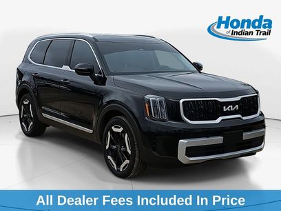 Used 2024 Kia Telluride EX w/ EX Captain's Chair Package