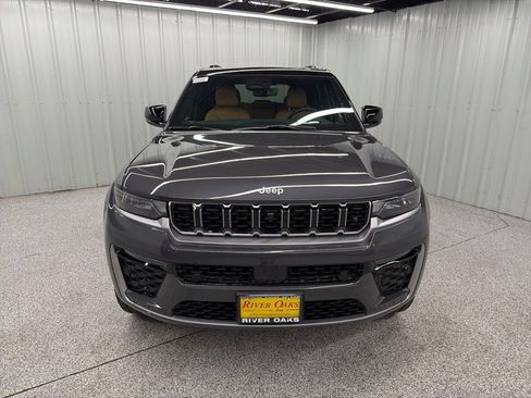 New 2026 Jeep Grand Cherokee Summit w/ Adv Protech Group IV AWD/4WD image 2