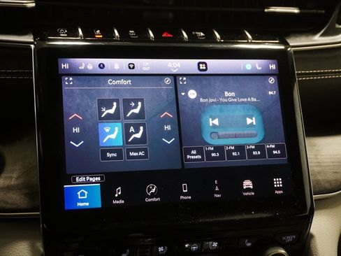 Certified 2022 Jeep Grand Cherokee L Overland w/ MOPAR Finishing Package image 29