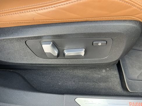 Used 2023 BMW X6 xDrive40i w/ Premium Package image 36