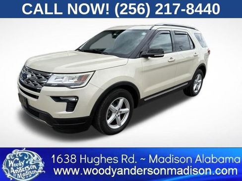 Used 2018 Ford Explorer XLT w/ Equipment Group 202A FWD image 1