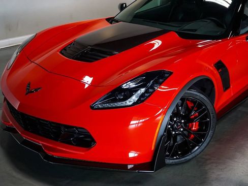 Used 2019 Chevrolet Corvette Z06 RWD image 92