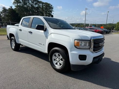 Used 2020 GMC Canyon 2WD Crew Cab w/ Convenience Package image 3