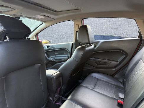 Used 2014 Ford Fiesta Titanium image 16