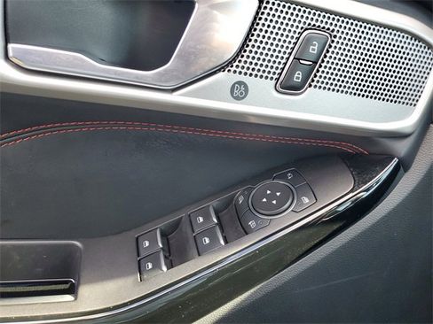 Used 2022 Ford Explorer ST-Line w/ Class IV Trailer Tow Package image 21