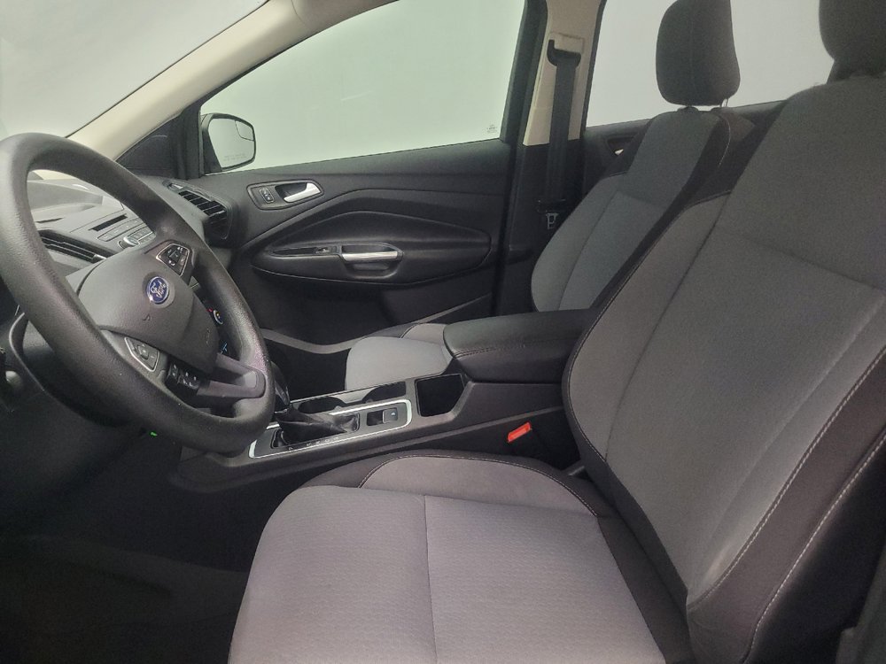 Used 2018 Ford Escape SE FWD image 17