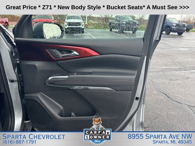 Used 2025 Chevrolet Traverse Z71 AWD/4WD image 20