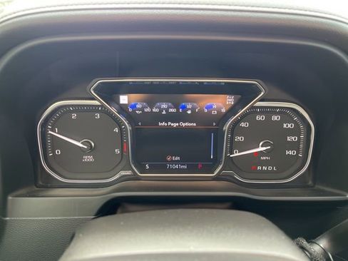 Used 2022 GMC Sierra 3500 Denali image 27