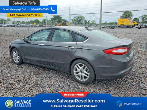 Used 2015 Ford Fusion SE FWD image 3