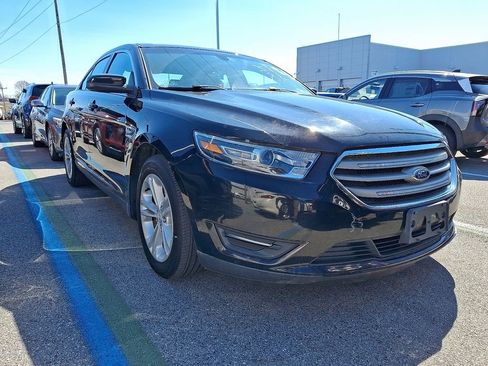 Used 2017 Ford Taurus SEL image 1
