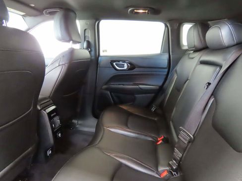 Used 2024 Jeep Compass Trailhawk image 16