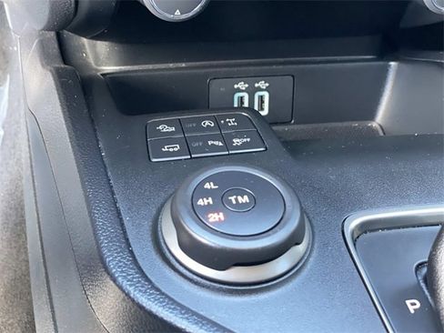 Used 2021 Ford Ranger XLT image 17
