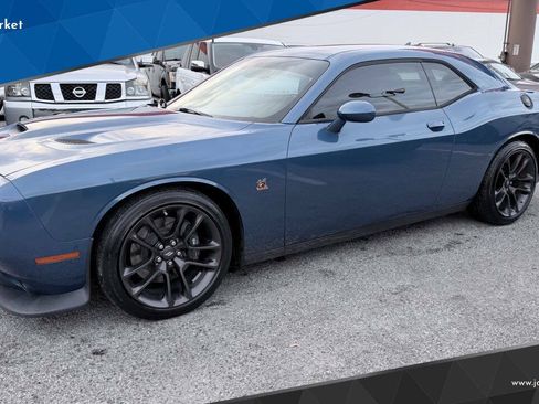 Used 2020 Dodge Challenger R/T Scat Pack RWD image 1