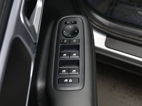 Certified 2025 Hyundai Santa Fe XRT AWD/4WD image 10